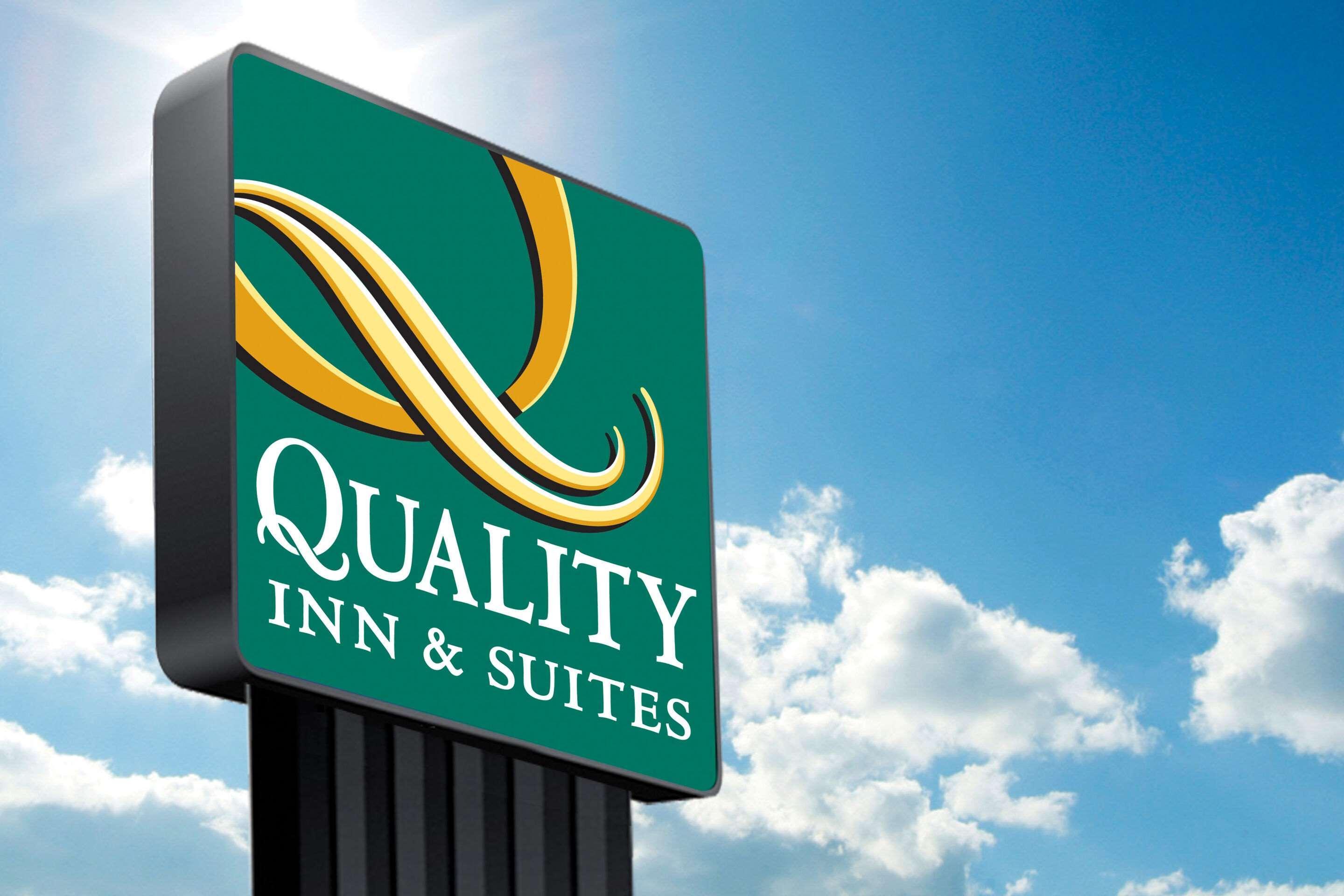 Quality Inn & Suites Wilsonville Exterior foto